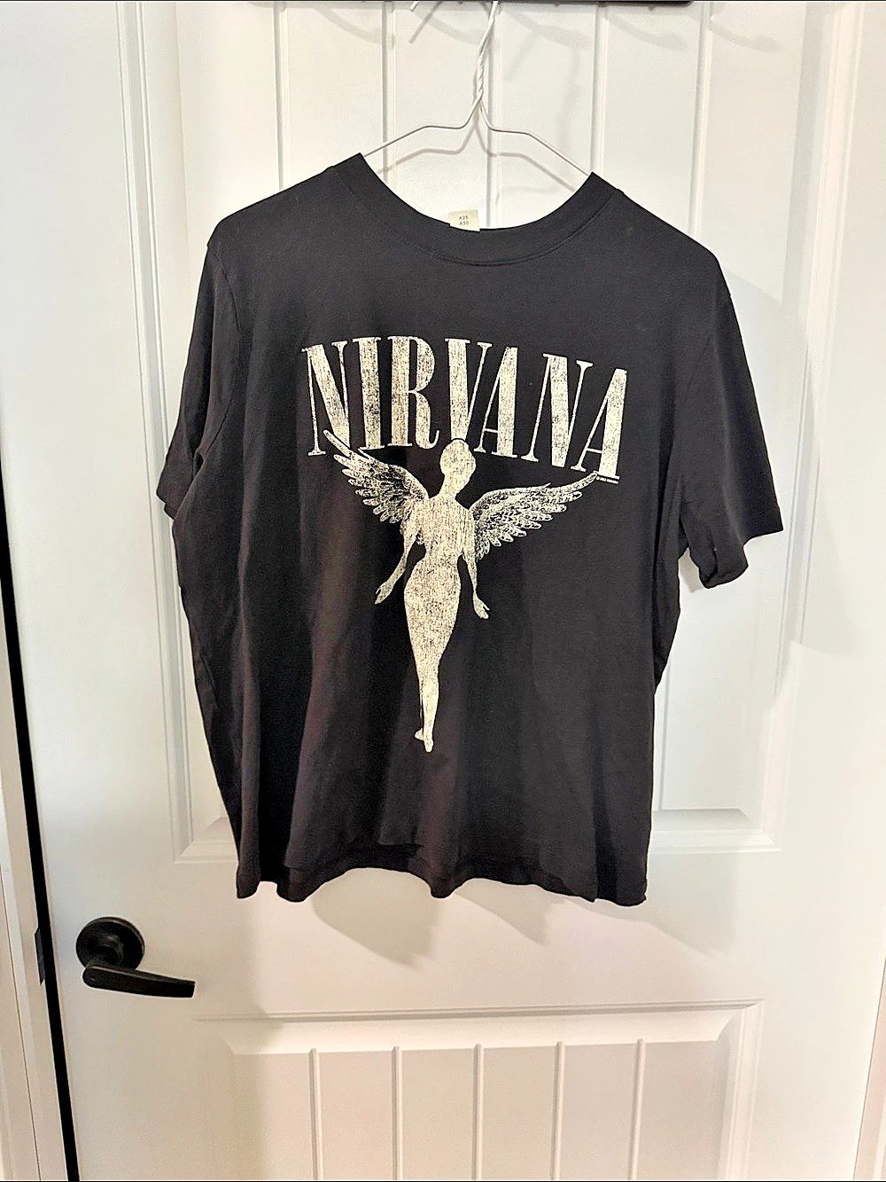 H&Medium Nirvana Angel Graphic T-Shirt Graphic Tee Black Medium